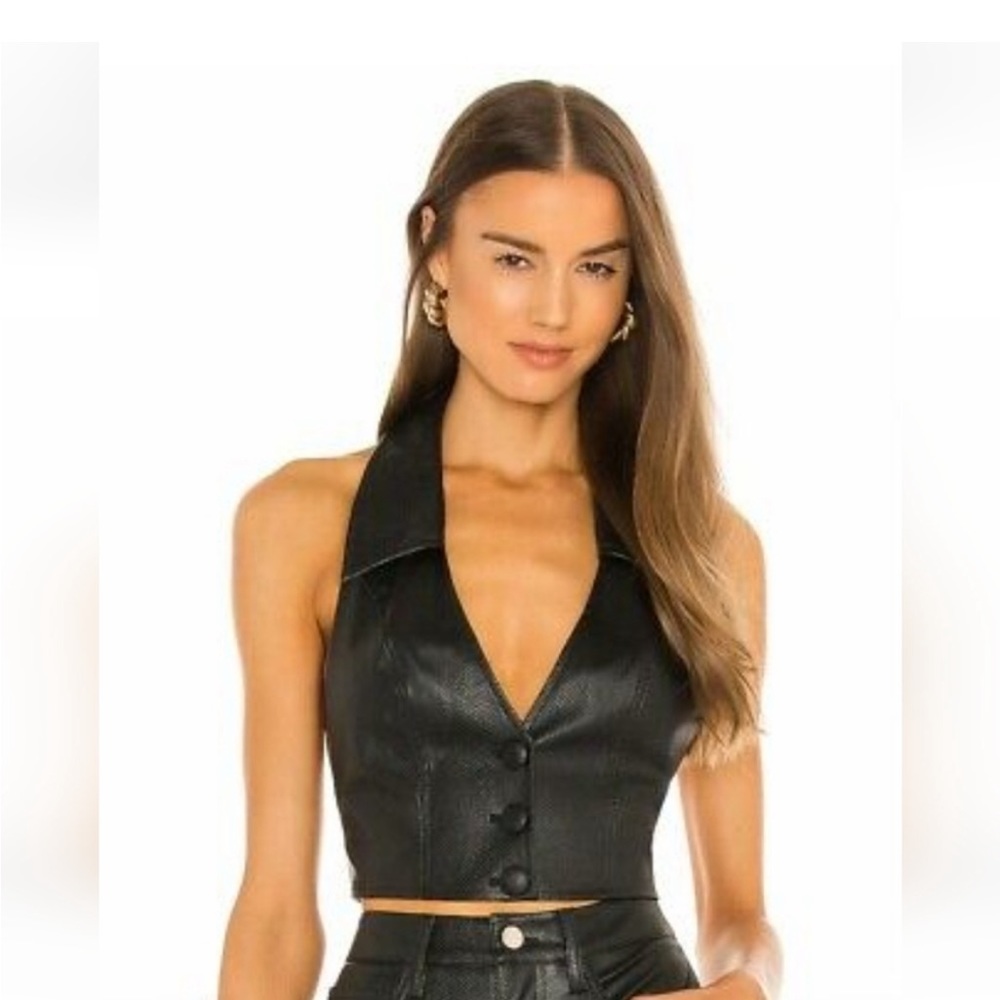 WE WORE WHAT FAUX LEATHER BELLA TUX CROP TOP